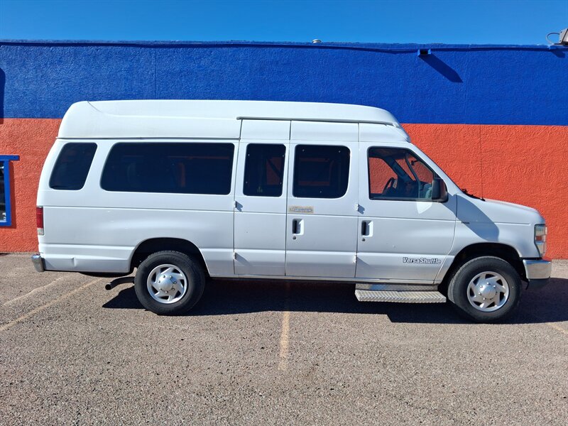 2011 Ford E-350 SD  HANDICAP CUSTOMIZED