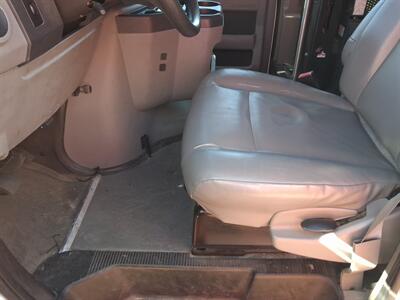 2011 Ford E-350 SD  HANDICAP CUSTOMIZED - Photo 14 - Albuquerque, NM 87107