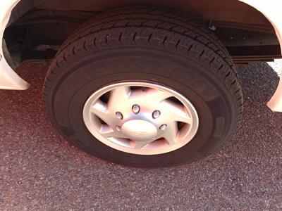 2011 Ford E-350 SD  HANDICAP CUSTOMIZED - Photo 8 - Albuquerque, NM 87107
