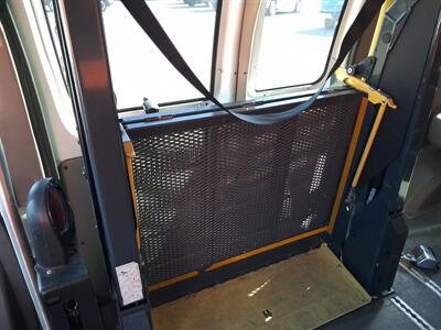 2011 Ford E-350 SD  HANDICAP CUSTOMIZED - Photo 11 - Albuquerque, NM 87107