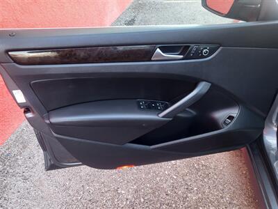 2015 Volkswagen Passat 2.0L TDI SEL Premium   - Photo 12 - Albuquerque, NM 87107