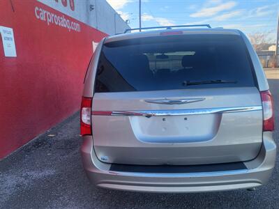 2013 Chrysler Town & Country Touring   - Photo 3 - Albuquerque, NM 87107