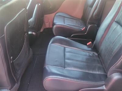 2013 Chrysler Town & Country Touring   - Photo 11 - Albuquerque, NM 87107