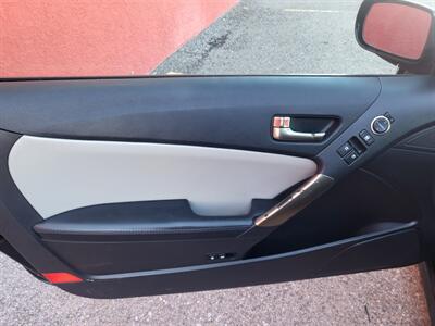 2015 Hyundai Genesis Coupe 3.8 - Photo 13 - Albuquerque, NM 87107