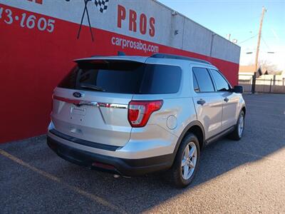 2018 Ford Explorer   - Photo 2 - Albuquerque, NM 87107