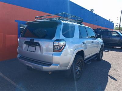 2020 Toyota 4Runner SR5   - Photo 2 - Albuquerque, NM 87107