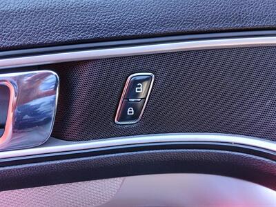 2017 Ford Explorer XLT   - Photo 19 - Albuquerque, NM 87107