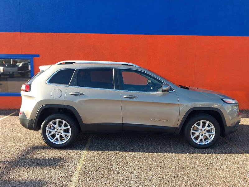 2017 Jeep Cherokee