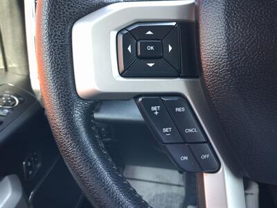 2015 Ford F-150 LARIAT - Photo 23 - Albuquerque, NM 87107