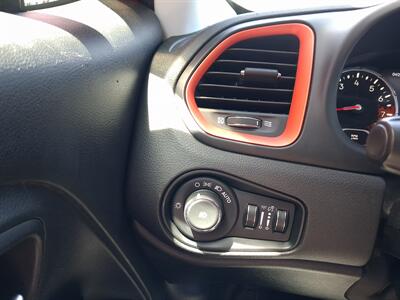 2015 Jeep Renegade Trailhawk - Photo 19 - Albuquerque, NM 87107
