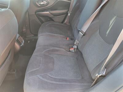 2020 Jeep Cherokee Latitude   - Photo 8 - Albuquerque, NM 87107