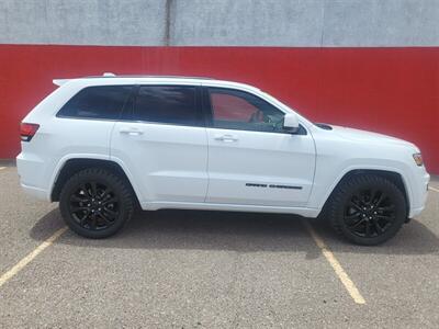 2018 Jeep Grand Cherokee Laredo   - Photo 1 - Albuquerque, NM 87107