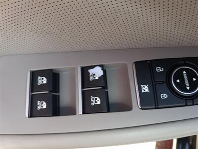 2015 Hyundai Genesis 3.8L - Photo 13 - Albuquerque, NM 87107