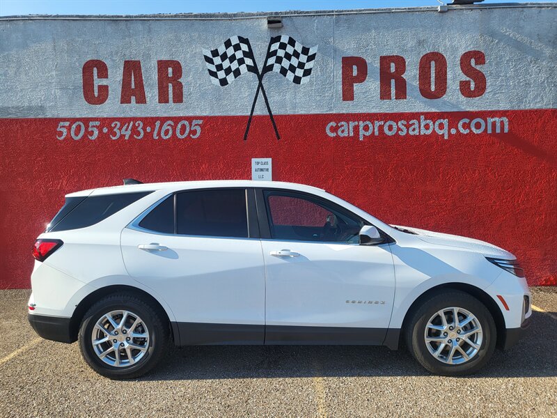 2022 Chevrolet Equinox LT - Photo 1 - Albuquerque, NM 87107