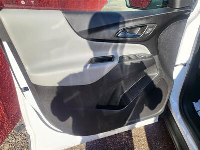 2022 Chevrolet Equinox LT   - Photo 13 - Albuquerque, NM 87107