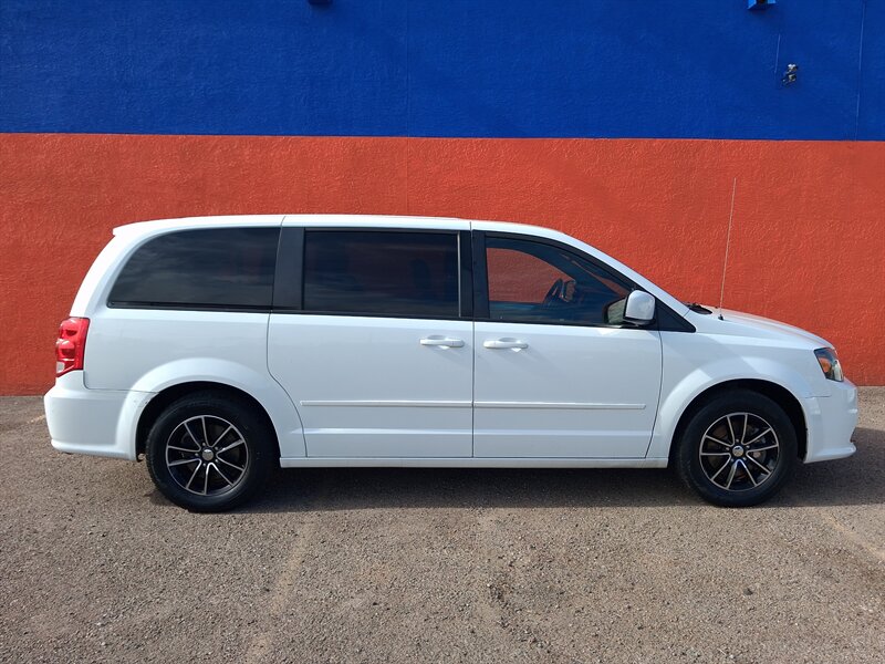 2016 Dodge Grand Caravan R/T  