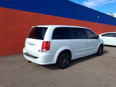 2016 Dodge Grand Caravan R/T - Photo 2 - Albuquerque, NM 87107