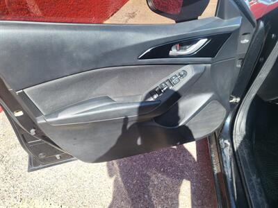 2015 Mazda Mazda3 i Touring   - Photo 10 - Albuquerque, NM 87107