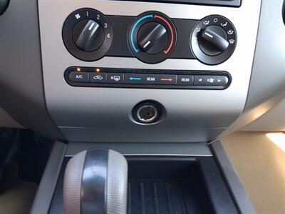 2011 Ford Expedition EL XLT - Photo 17 - Albuquerque, NM 87107