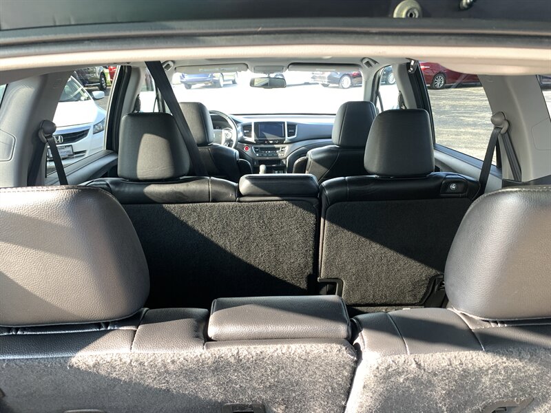 2016 Honda Pilot EX-L w/Navi - Photo 10 - Palatine, IL 60074