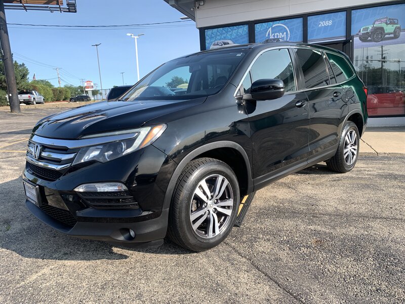 2016 Honda Pilot EX-L w/Navi   - Photo 1 - Palatine, IL 60074
