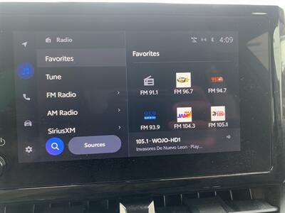 2023 Toyota Corolla Hybrid LE - Photo 23 - Palatine, IL 60074