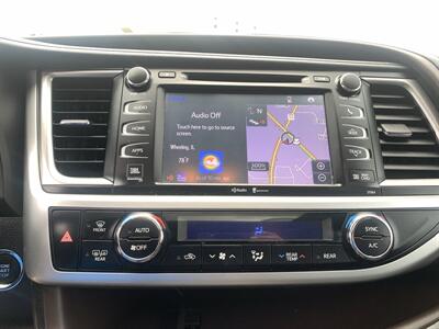2015 Toyota Highlander Limited - Photo 26 - Palatine, IL 60074