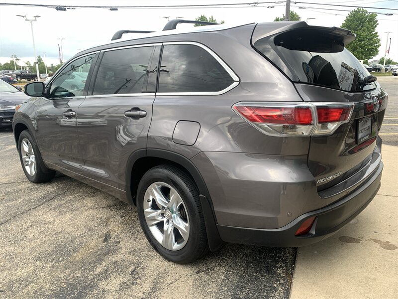 2015 Toyota Highlander Limited - Photo 5 - Palatine, IL 60074