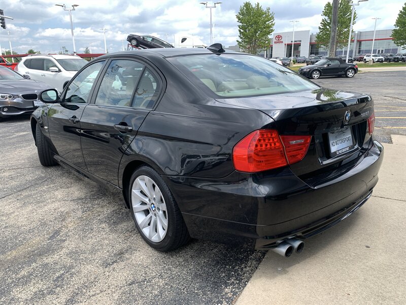 2011 BMW 3 Series 328i xDrive - Photo 5 - Palatine, IL 60074
