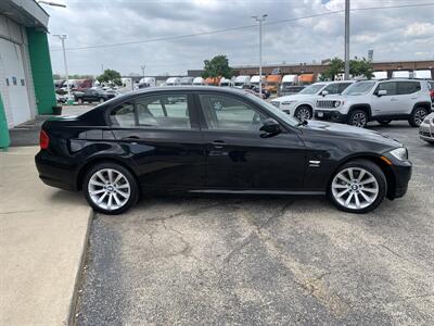 2011 BMW 3 Series 328i xDrive - Photo 4 - Palatine, IL 60074