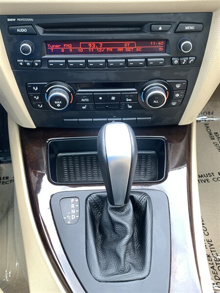 2011 BMW 3 Series 328i xDrive - Photo 23 - Palatine, IL 60074