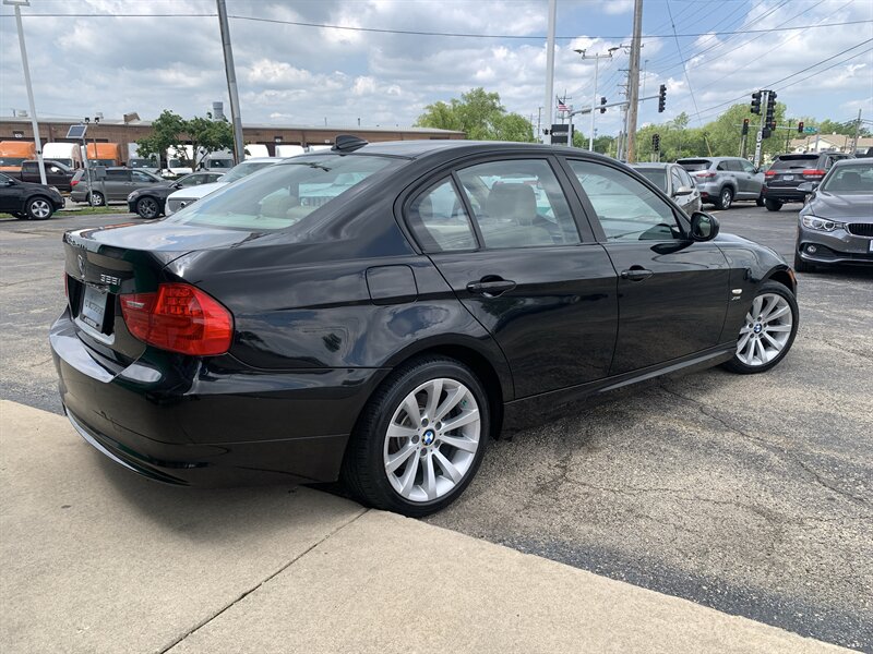 2011 BMW 3 Series 328i xDrive - Photo 7 - Palatine, IL 60074