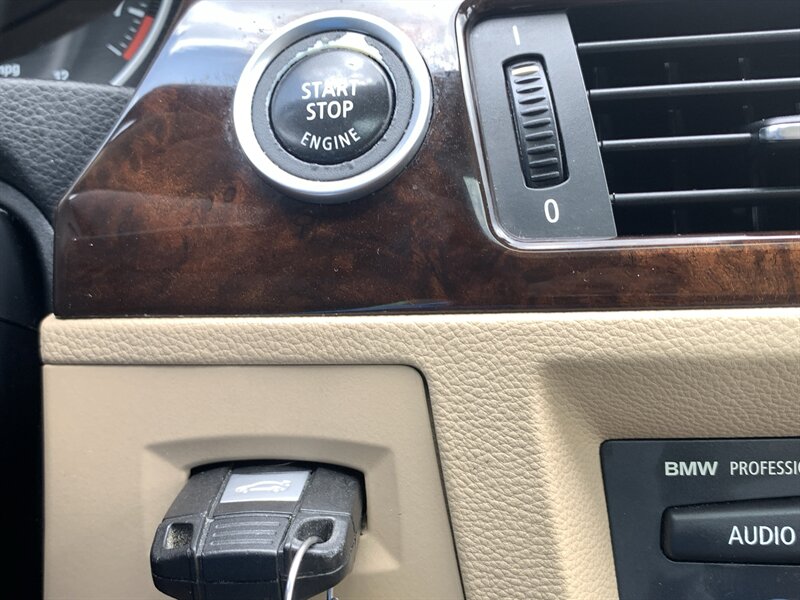 2011 BMW 3 Series 328i xDrive - Photo 22 - Palatine, IL 60074