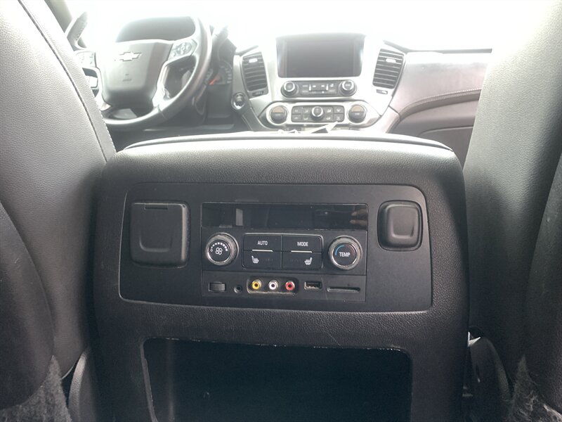 2015 Chevrolet Suburban LTZ - Photo 20 - Palatine, IL 60074