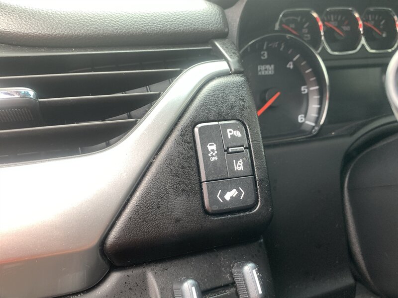 2015 Chevrolet Suburban LTZ - Photo 23 - Palatine, IL 60074