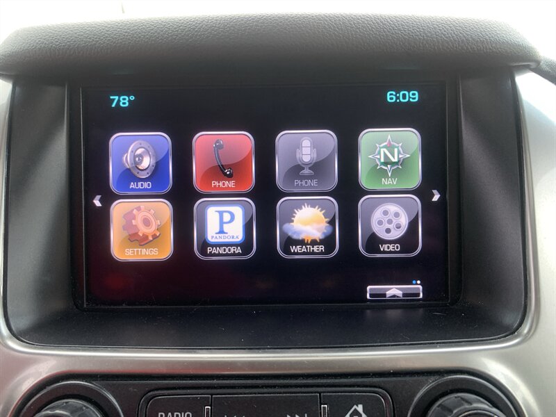 2015 Chevrolet Suburban LTZ - Photo 34 - Palatine, IL 60074