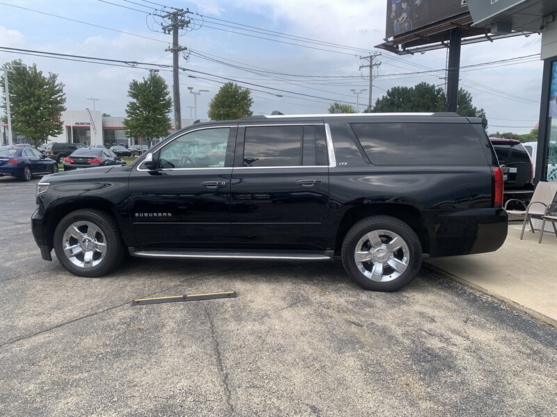 2015 Chevrolet Suburban LTZ - Photo 8 - Palatine, IL 60074