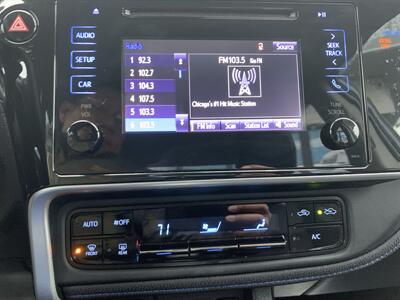 2018 Toyota Corolla SE   - Photo 24 - Palatine, IL 60074