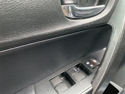 2018 Toyota Corolla SE   - Photo 16 - Palatine, IL 60074