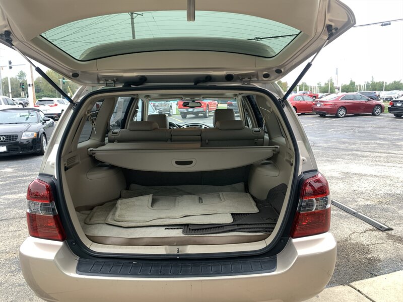 2004 Toyota Highlander Limited - Photo 12 - Palatine, IL 60074