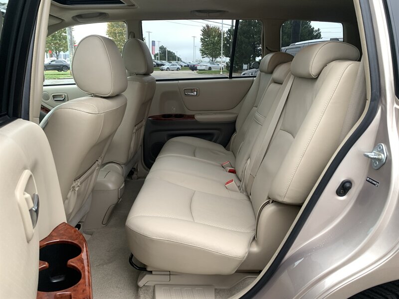 2004 Toyota Highlander Limited - Photo 20 - Palatine, IL 60074