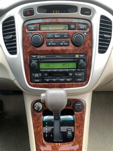 2004 Toyota Highlander Limited - Photo 30 - Palatine, IL 60074