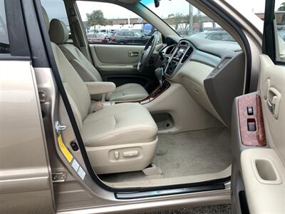 2004 Toyota Highlander Limited - Photo 16 - Palatine, IL 60074