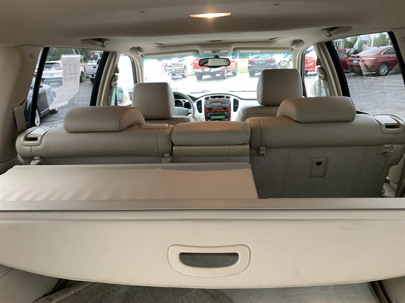 2004 Toyota Highlander Limited - Photo 10 - Palatine, IL 60074