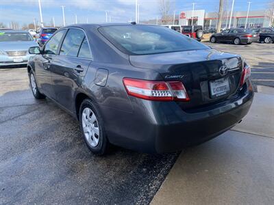 2011 Toyota Camry LE   - Photo 7 - Palatine, IL 60074