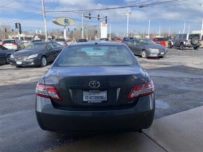 2011 Toyota Camry LE   - Photo 4 - Palatine, IL 60074