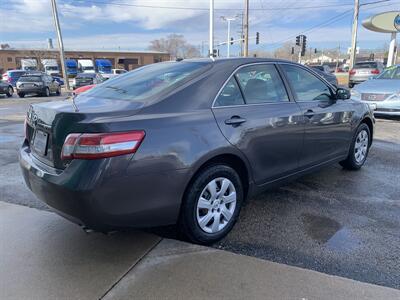 2011 Toyota Camry LE   - Photo 5 - Palatine, IL 60074