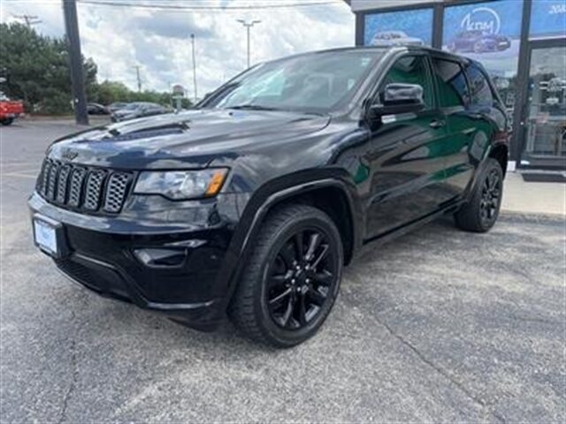 2018 Jeep Grand Cherokee Altitude   - Photo 1 - Palatine, IL 60074
