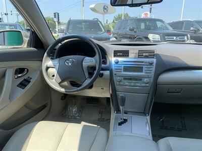 2008 Toyota Camry Hybrid   - Photo 13 - Palatine, IL 60074