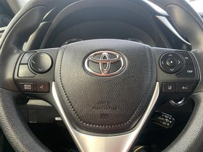2017 Toyota Corolla XLE   - Photo 17 - Palatine, IL 60074